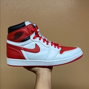 Air Jordan 1 Retro High OG “Heritage”